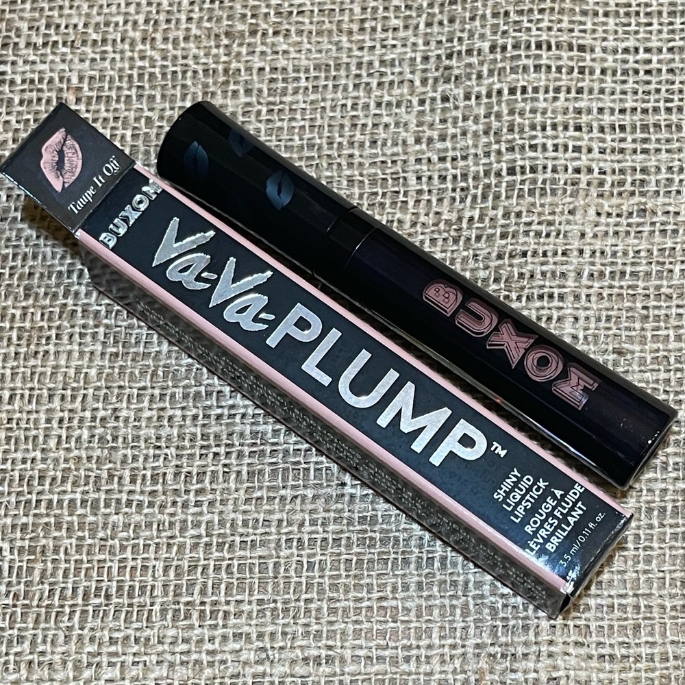 ☀️3/$25 Buxom plumping lipstick